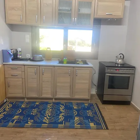 Roza Semesterbostad *