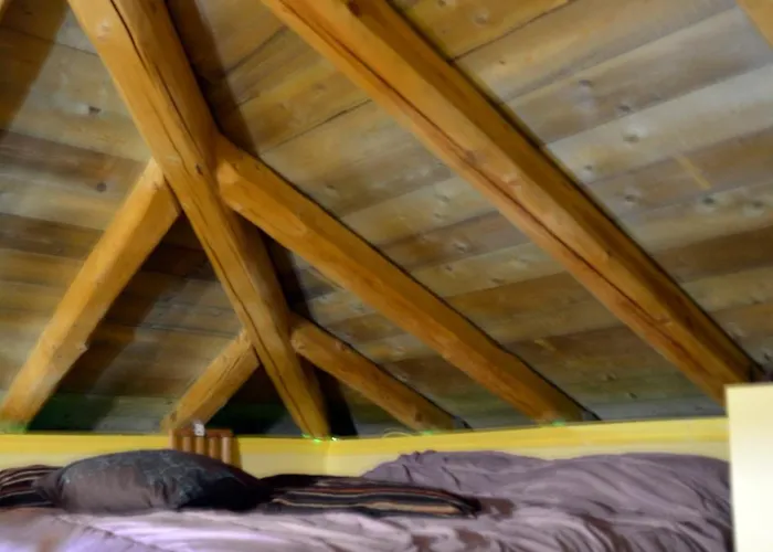 Semesterbostad Roza *